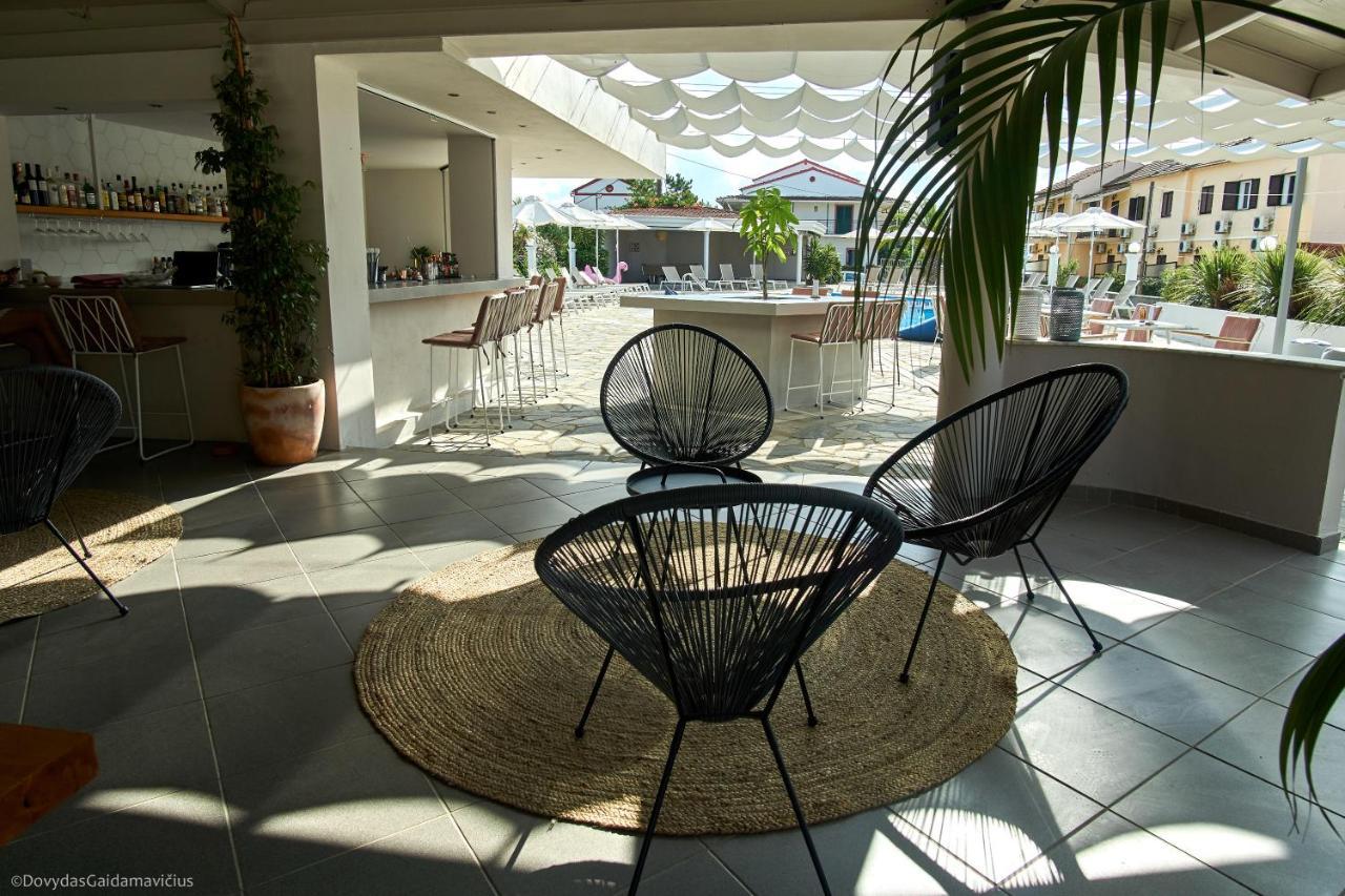 Seaside Suites Kávos Екстериор снимка