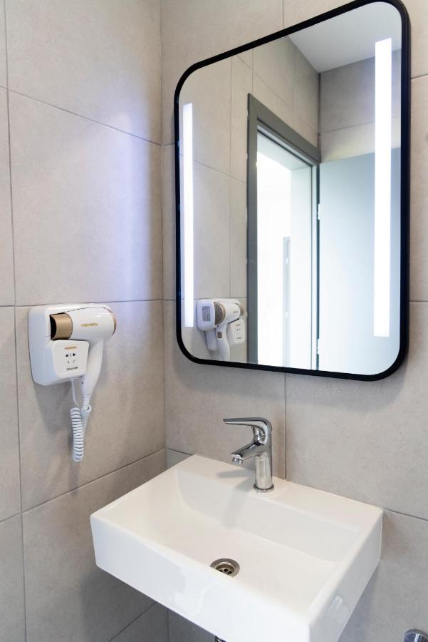 Seaside Suites Kávos Екстериор снимка