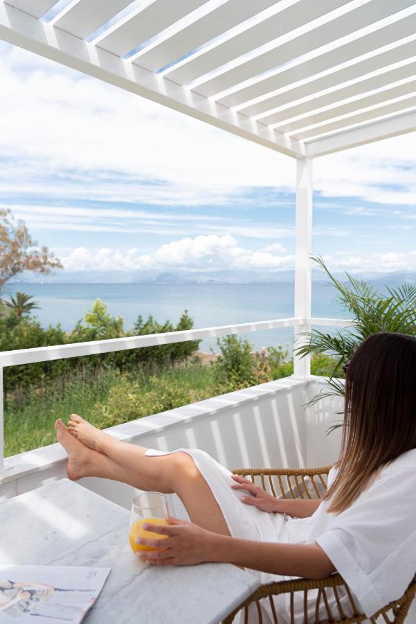 Seaside Suites Kávos Екстериор снимка