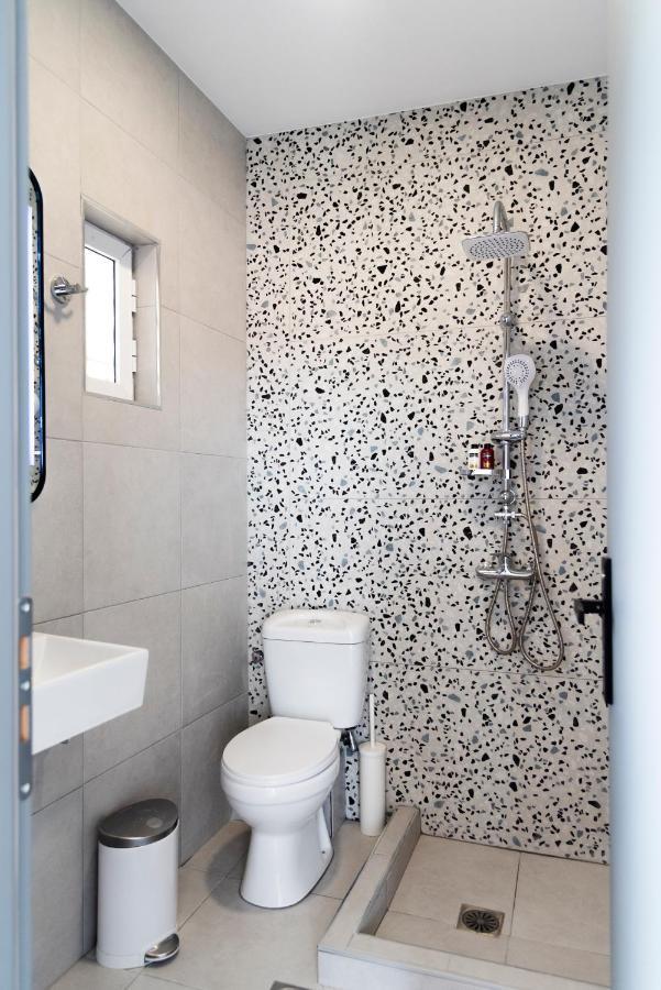 Seaside Suites Kávos Екстериор снимка