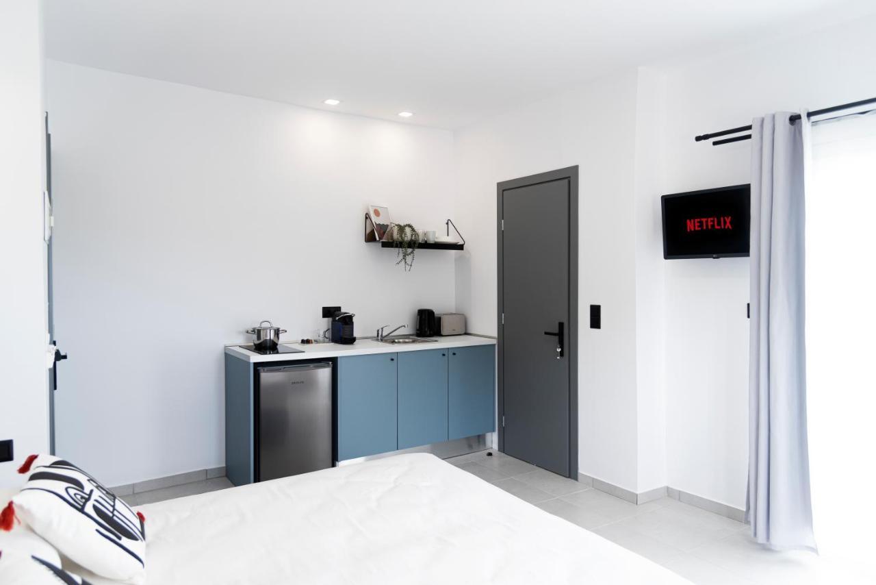 Seaside Suites Kávos Екстериор снимка