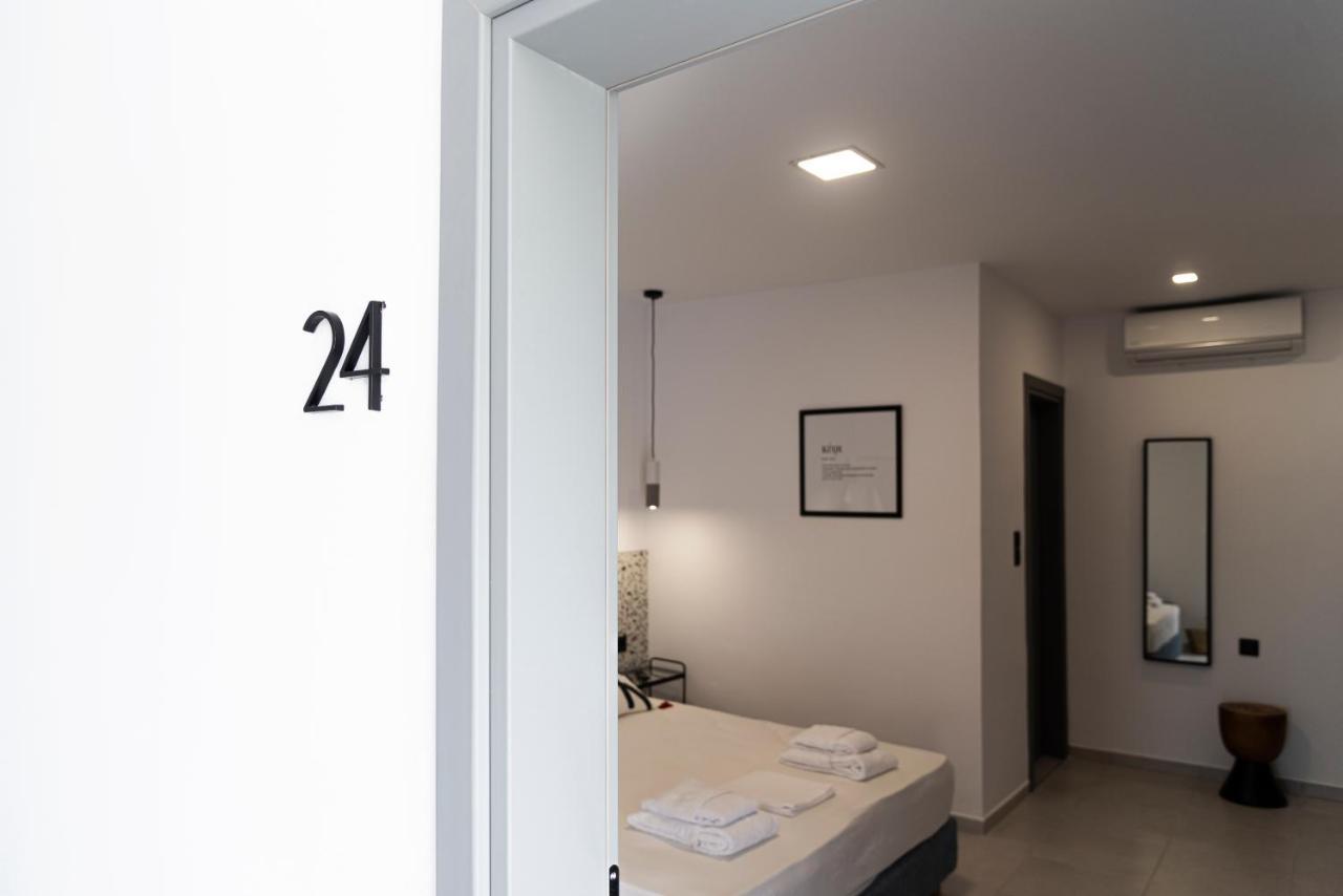 Seaside Suites Kávos Екстериор снимка