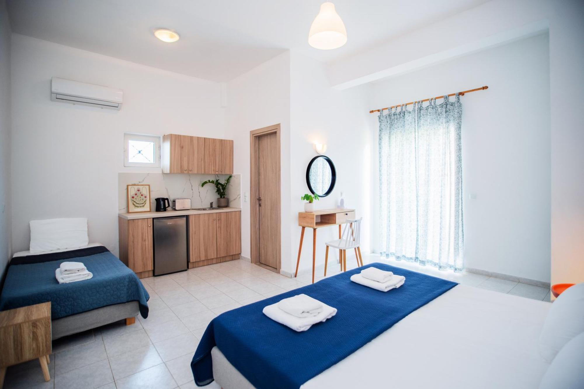 Seaside Suites Kávos Екстериор снимка