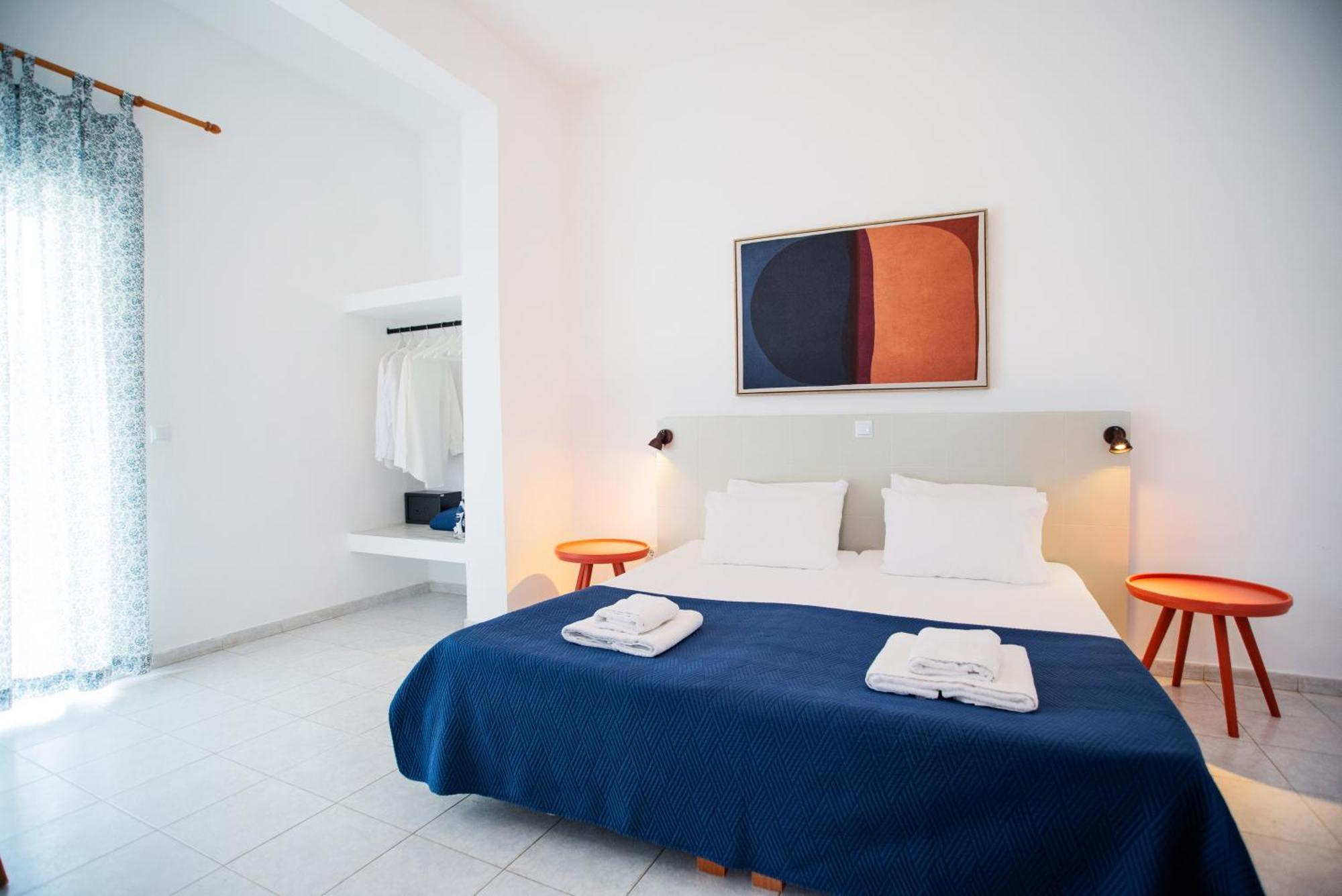 Seaside Suites Kávos Екстериор снимка