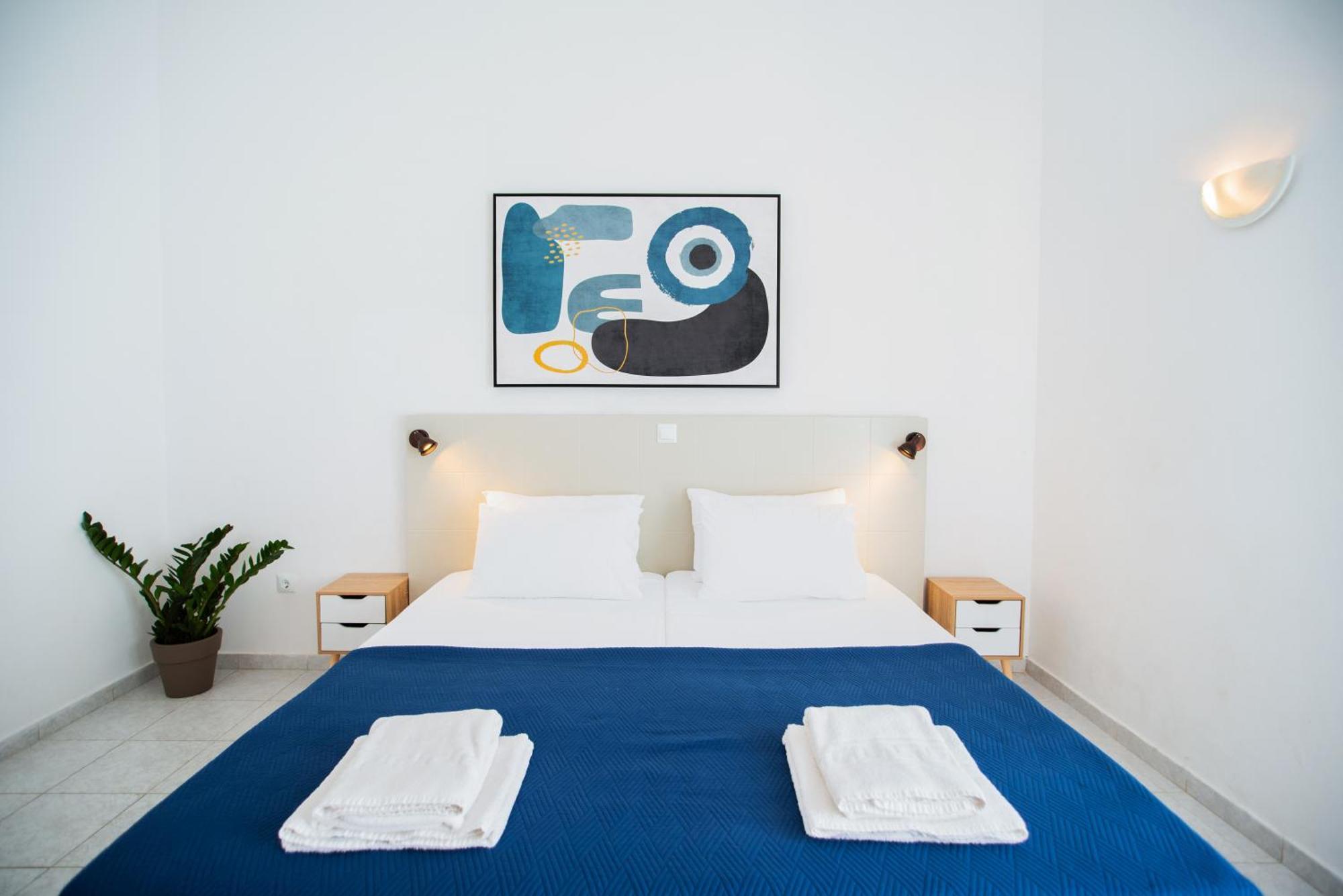 Seaside Suites Kávos Екстериор снимка